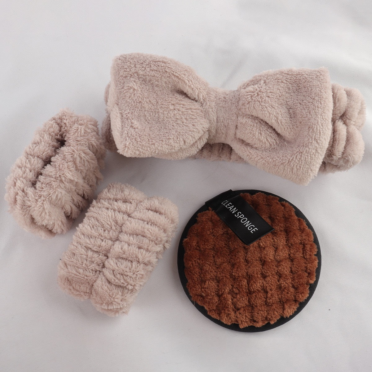 SoftBlend™ – Allt-i-ett set för en felfri makeup